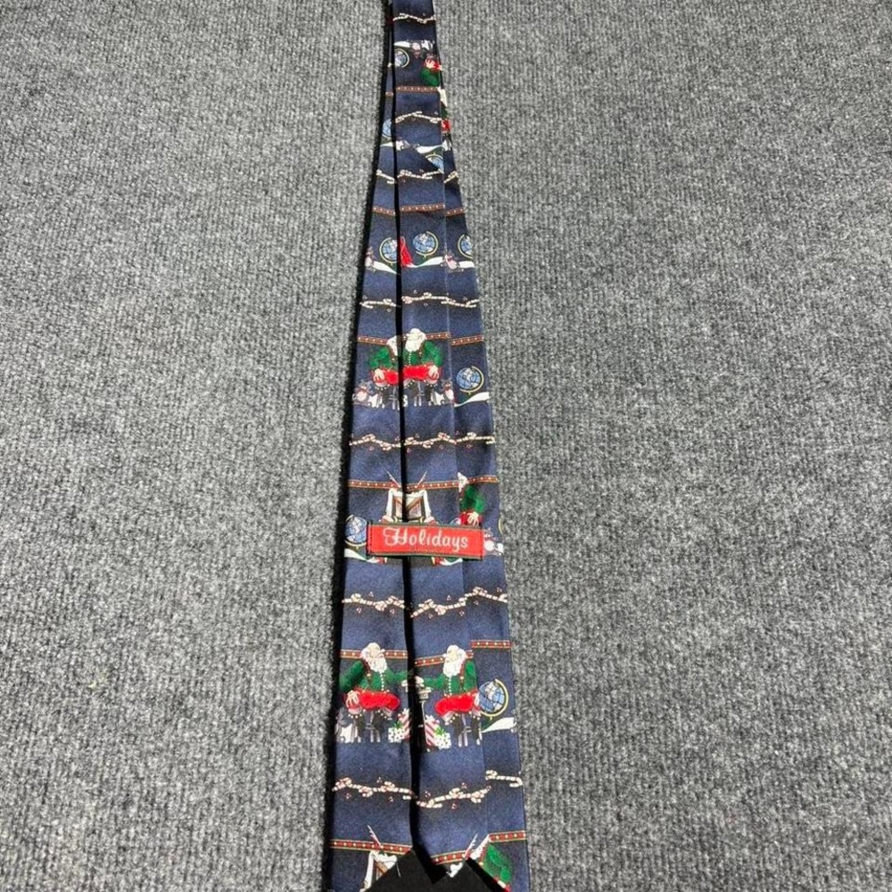 Holidays by MMG Mens Christmas Tie Navy Blue Santa Claus Candy Cane Polyester